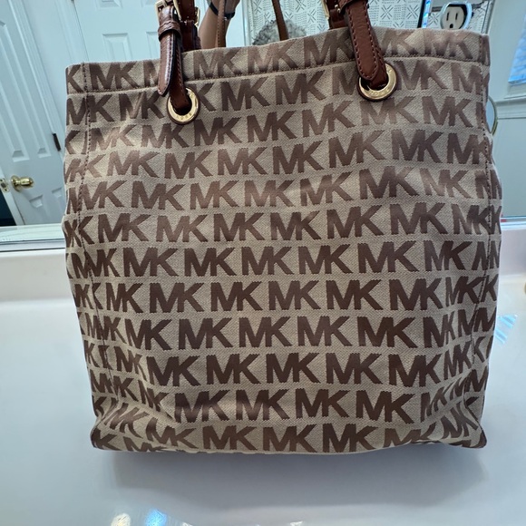 Michael Kors Brown Monogram Shopping Tote Bag Style - Picture 3 of 5
